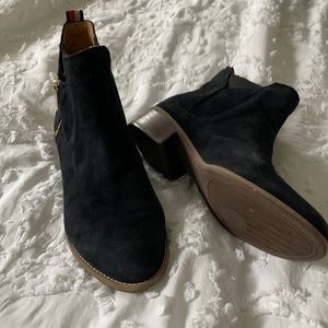 Timmy Hilfiger Suede Ankle Boots